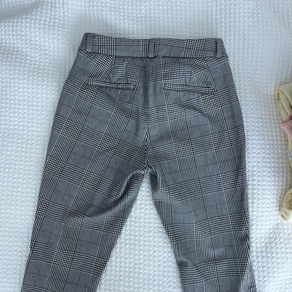 Banana Republic Skinny Sloan Cut - Picture 3 of 4